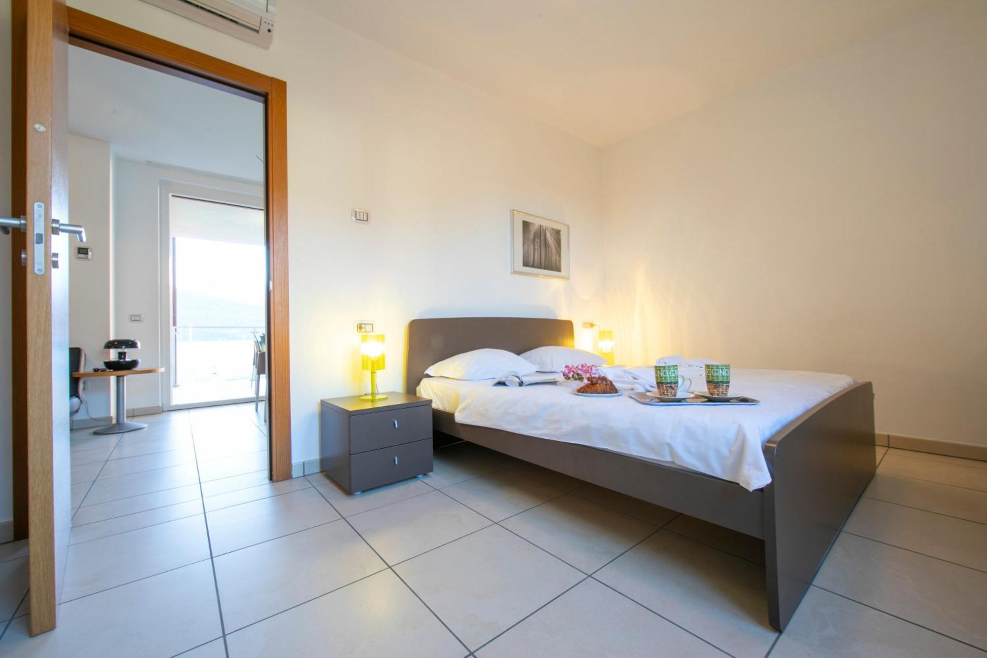 Vista Di Maccagno Fantastico Pool - Happy Rentals Екстер'єр фото